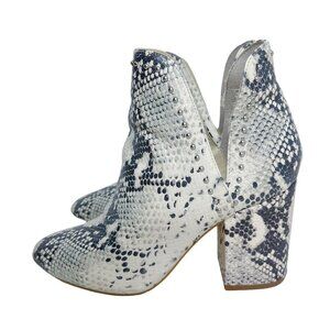 Steve Madden Rockstar White and Grey Snakeprint Snakeskin Studded Booties Size 9
